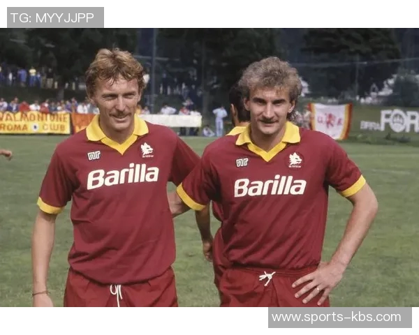 博涅克期待罗马争夺欧冠资格并呼吁关注迪巴拉的恢复进程 博涅克期待罗马争夺欧冠资格并呼吁关注迪巴拉的恢复进程