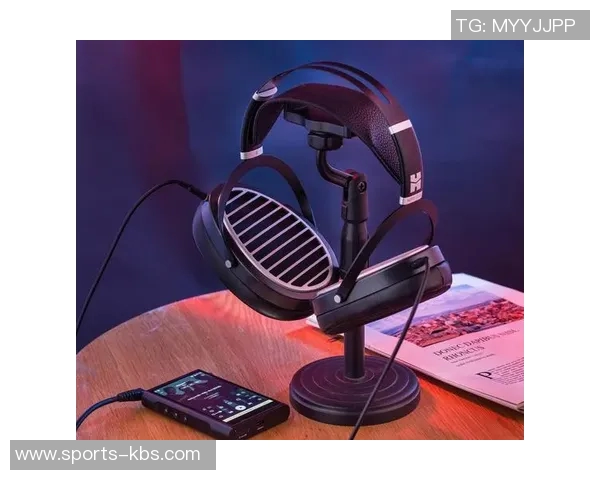 全屏沉浸体验，耳机加持，感受铁人客场的激情与震撼力量