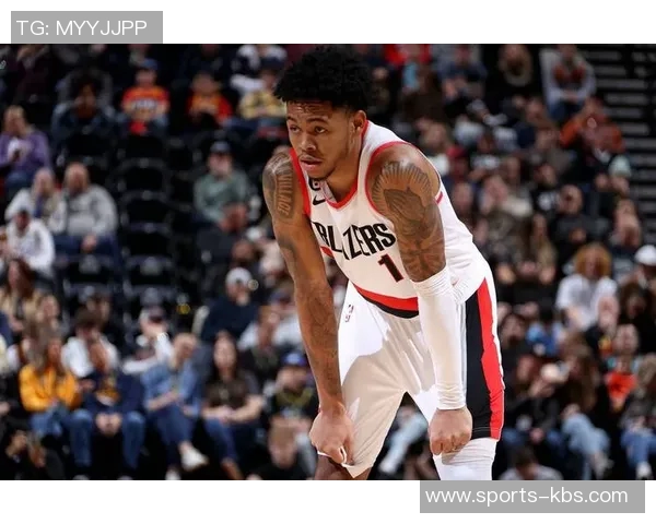 安芬尼西蒙斯表现平平15投5中三分8投3中贡献17分4篮板5助攻正负值12