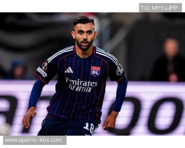 欧足联调查里昂新援加扎尔涉嫌违规出场事件引发关注 欧足联调查里昂新援加扎尔涉嫌违规出场事件引发关注